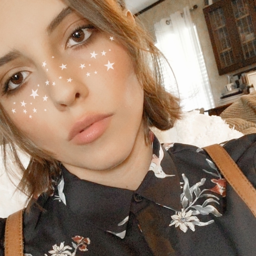 Meet your Posher, Hannah